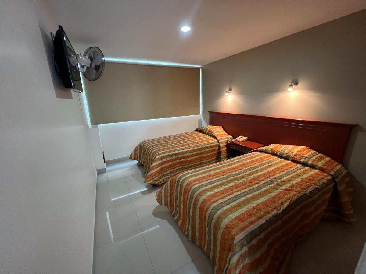 Hotel Latino Sahuayo Экстерьер фото